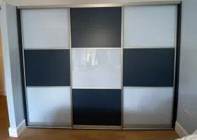 Examples of sliding wardrobes doors with contemporary design in.